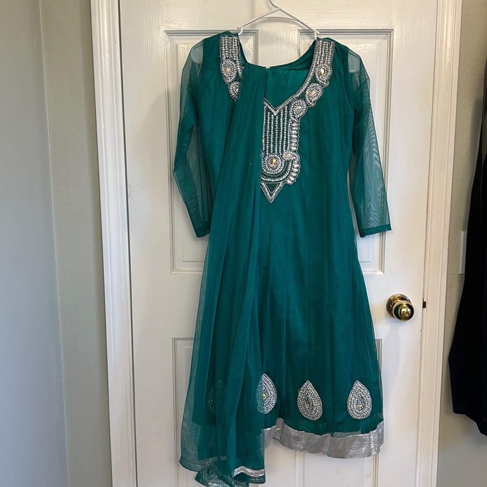Size 34 anarkali kurtha